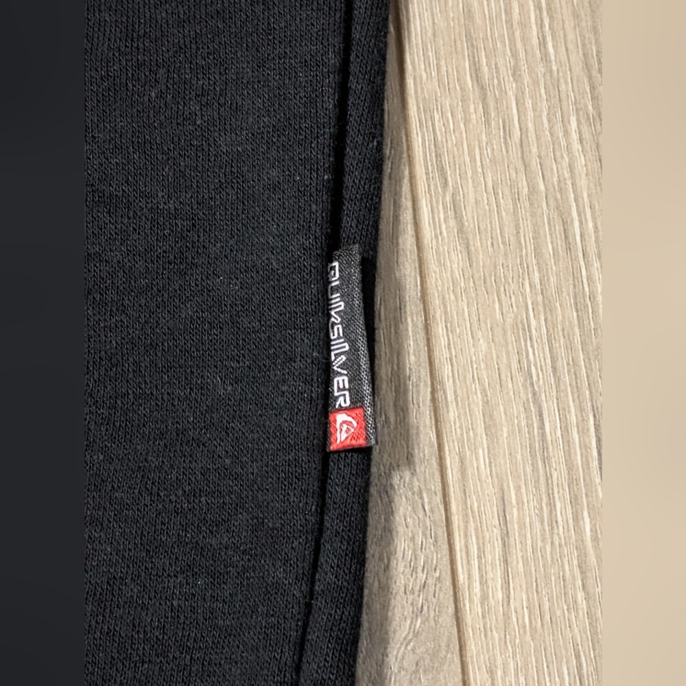 NWT•Quiksilver Men's Classic Black Crew Neck Sweatshirt•60% Cotton/40%PL•Small⬛ - Picture 6 of 13